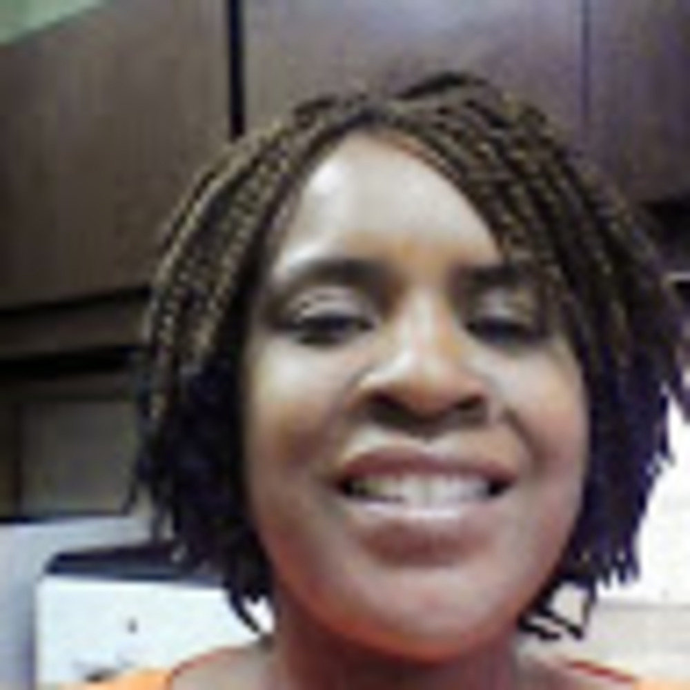 Meet your Posher, Angelia